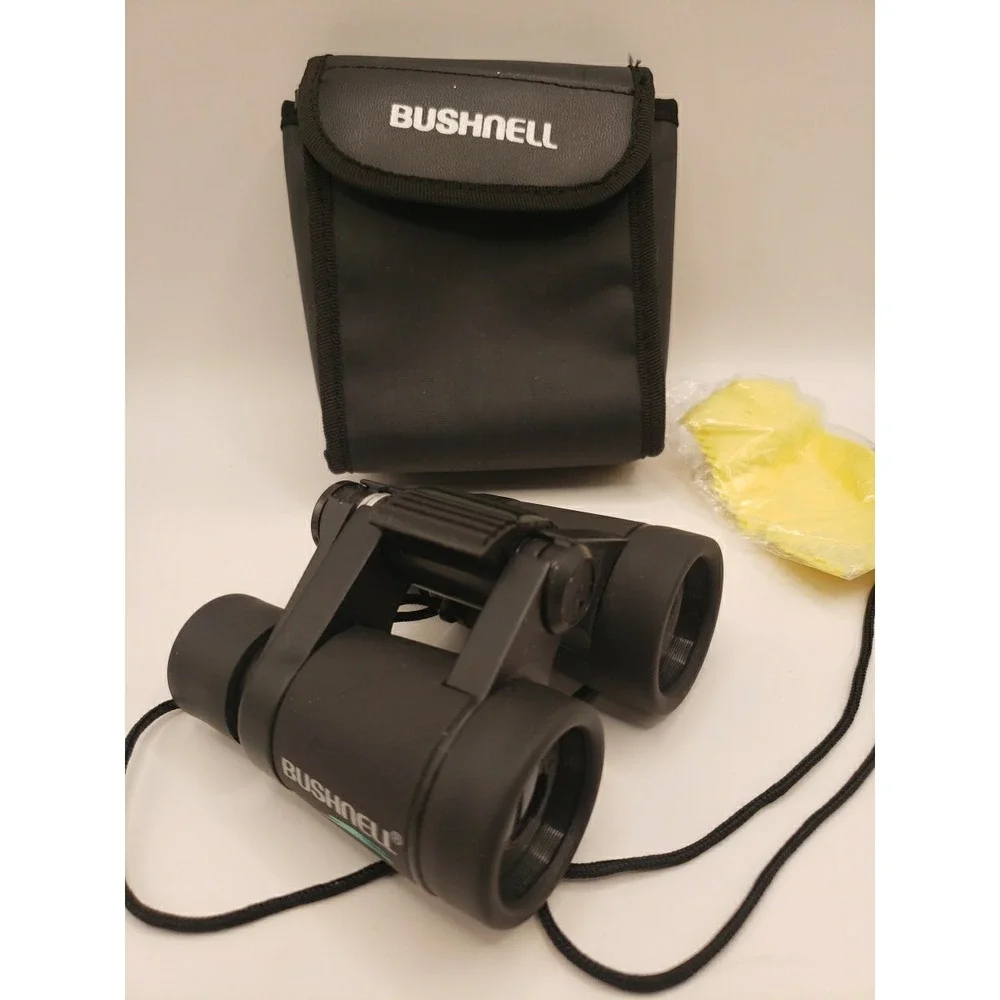 Bushnell 4x30 Insta Focus 288ft at 1000yds Field 5.5 Binoculars W/ Strap & Case